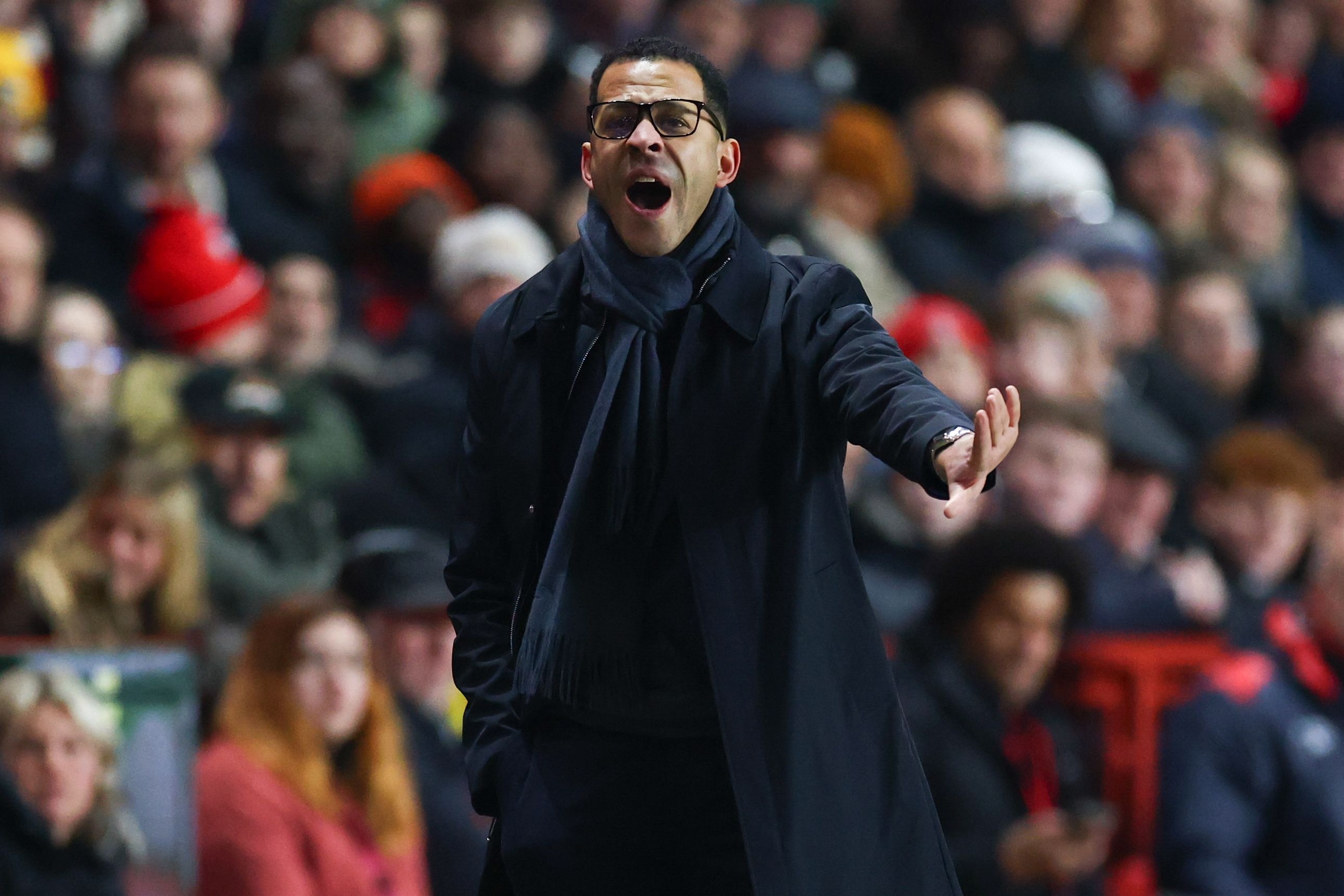 罗塞尼尔：我们确实有很多射门但对手没犯错 查洛巴是脚踝扭伤