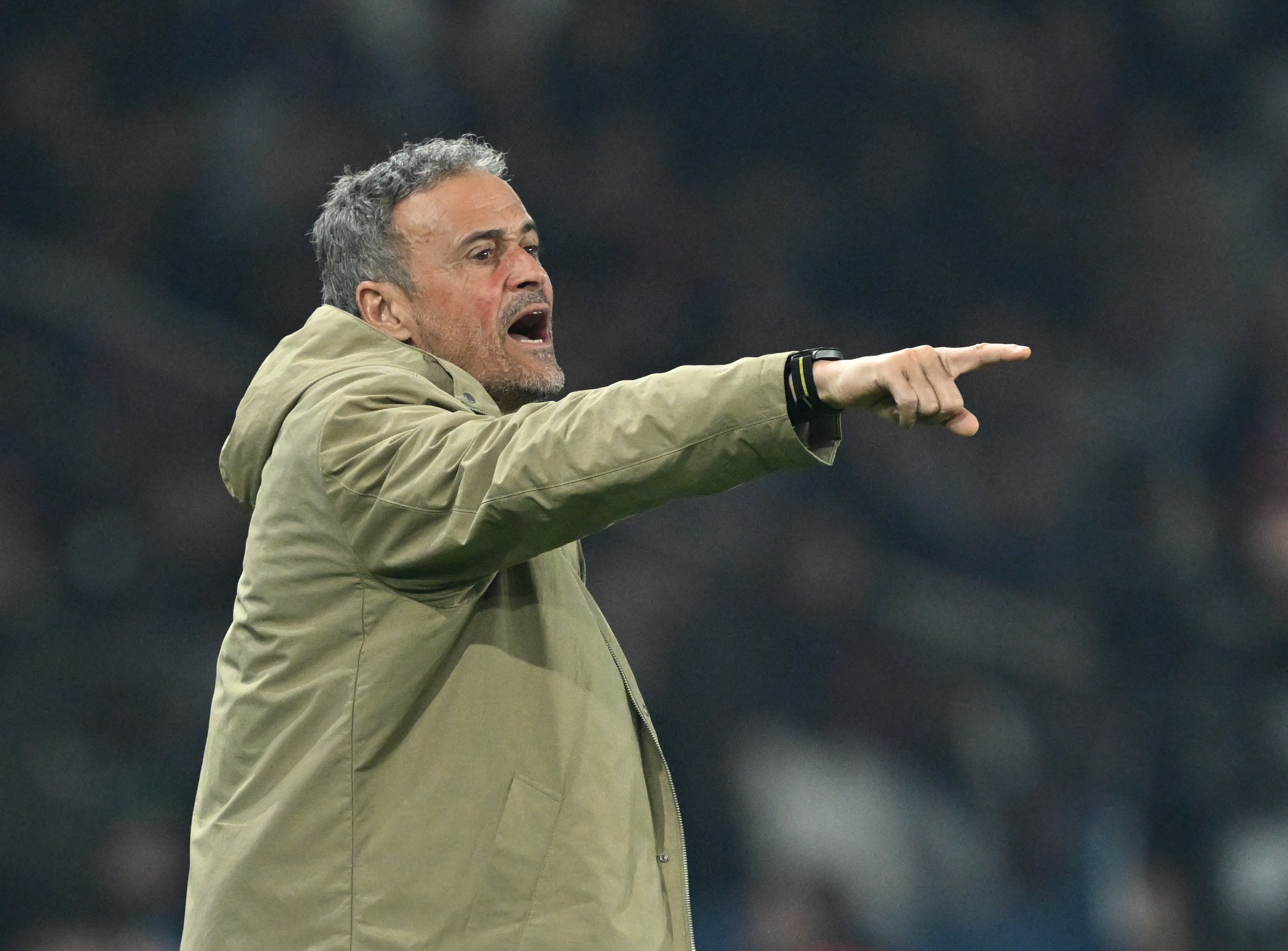 巴黎欧冠淘汰赛对阵外国球队两回合打进8球，队史首次