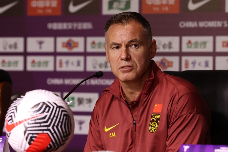 媒体人：四强就是中国女足天花板，输球不是米利西奇一人责任