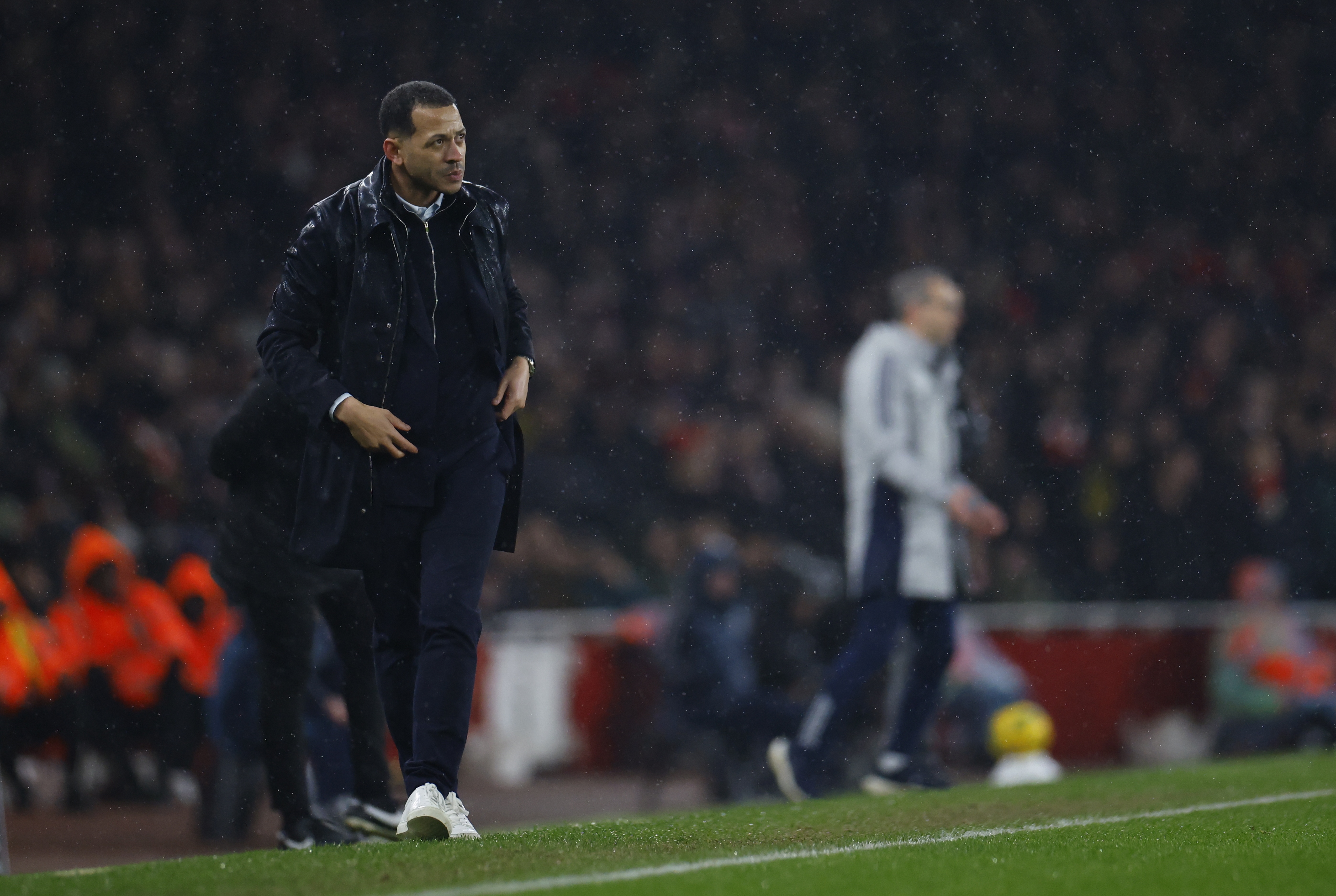 切尔西队史欧冠最大总比分失利是1-7不敌拜仁，目前已2-7落后巴黎