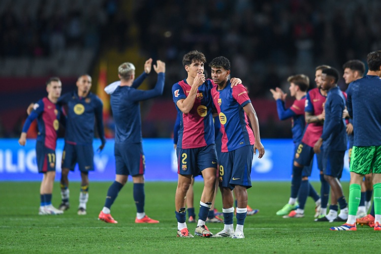 仅两名球员出战至少10场欧冠淘汰赛比赛，分别为亚马尔和库巴西