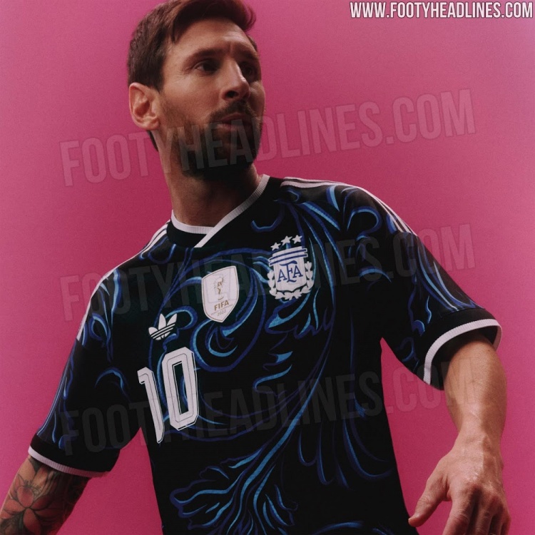 阿根廷世界杯客场球衣谍照：黑色主色调，图案灵感源于当地艺术