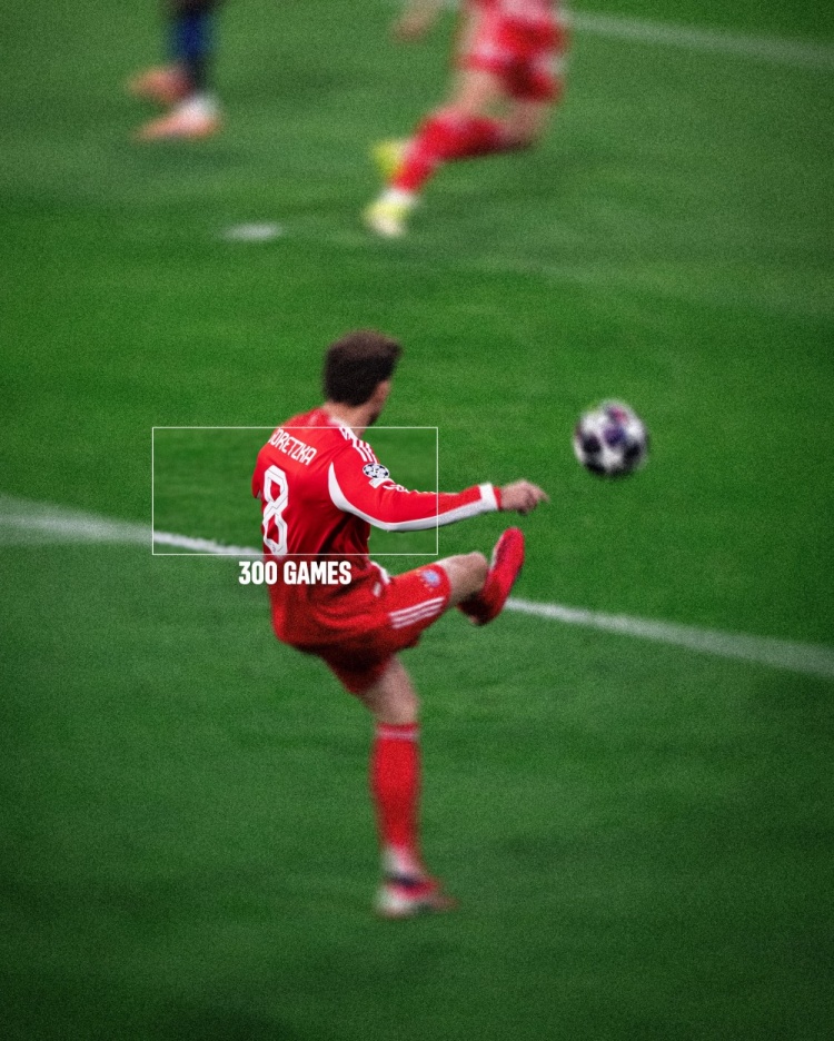 300场里程碑！拜仁社媒祝贺格雷茨卡：多么令人惊叹的数字        </div>
        <div class=