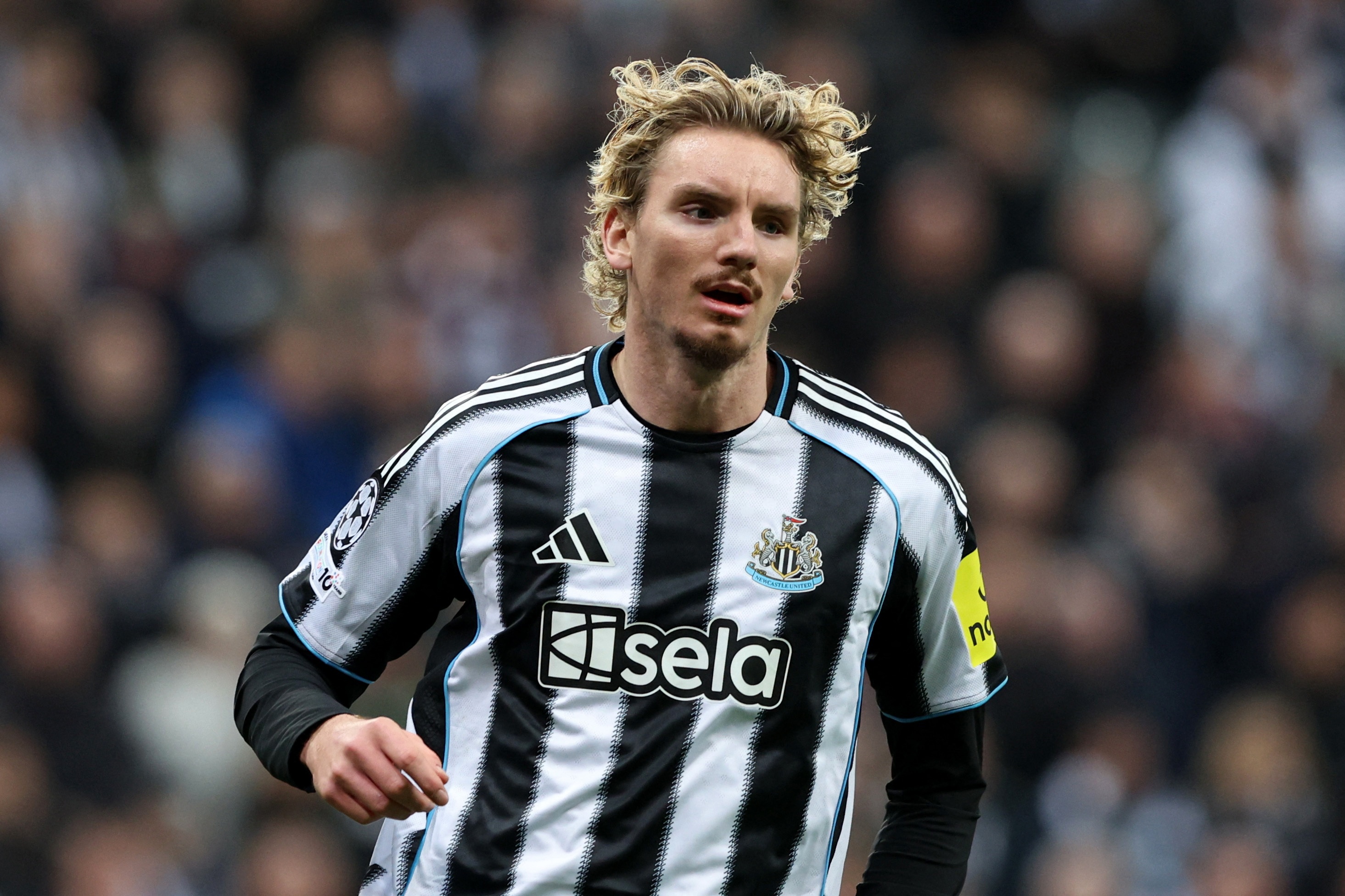 邮报：拜仁仍关注沃尔特马德，但目前并未将他视为主要目标