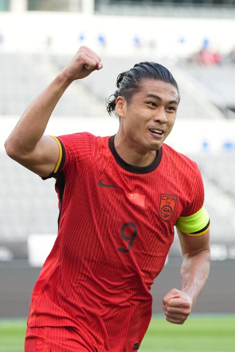 北青:张玉宁明日可能任国足场上队长,取胜库拉索是全队一致目标