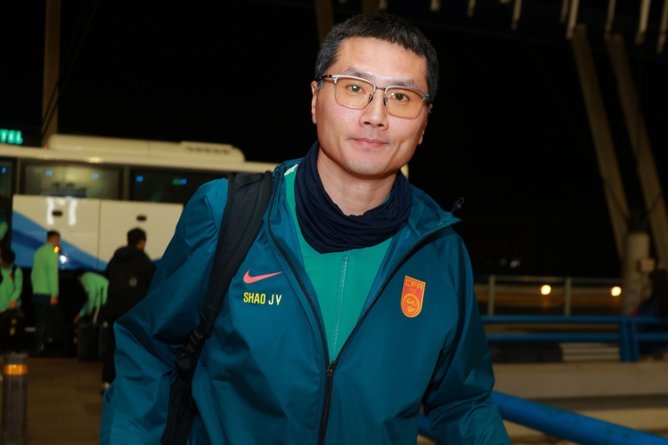 媒体人:库拉索基本相当于法乙或荷兰三四队 对国足来说算是试炼