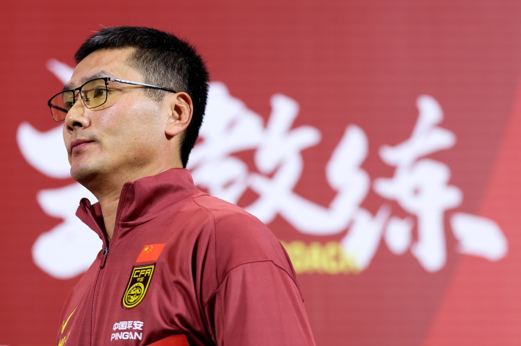 2-0库拉索！热议：国足就缺陈达毅这种中场 库拉索咋进世界杯的？