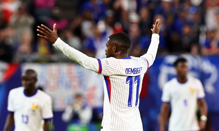 已是传奇！登贝莱将成99年齐达内后，首位为法国队出战的金球先生