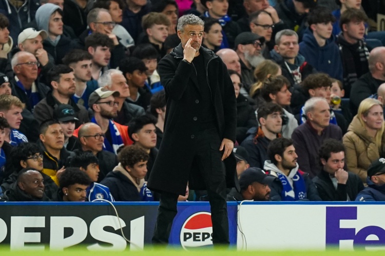 英媒:巴黎消息人士称恩里克会续约,曼联选帅可能需寻找其他目标