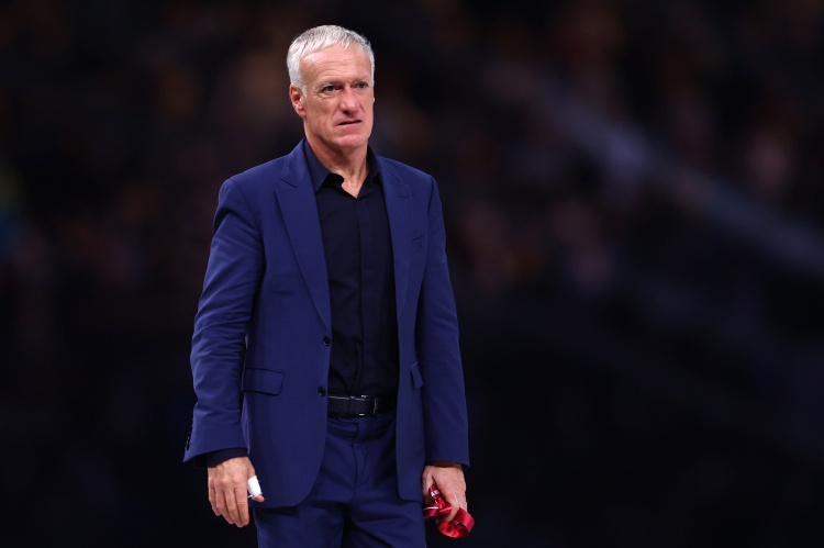 德尚:姆巴佩状态出色和登贝莱配合默契,下一场热身赛将进行轮换