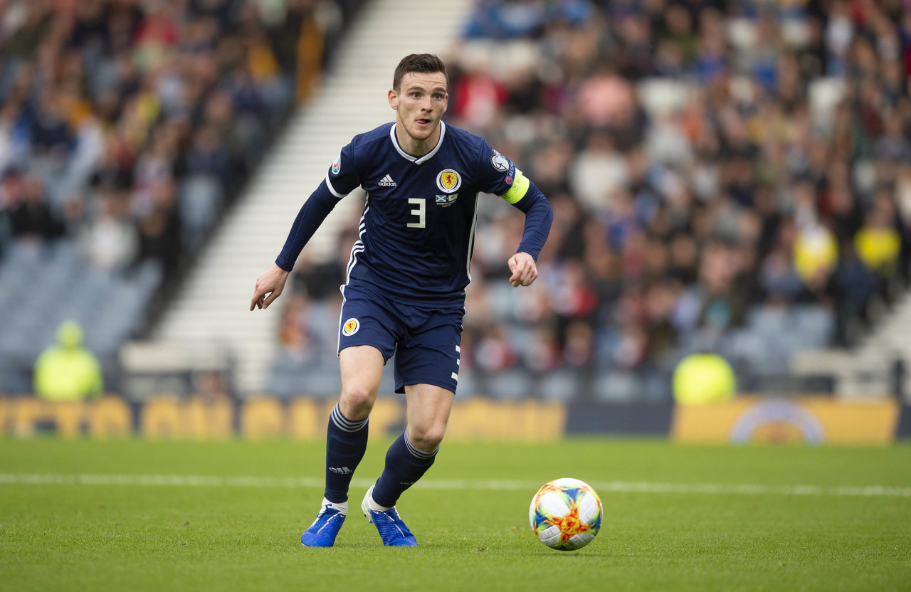 罗伯逊为苏格兰出战91场比赛,队史仅次于达格利什的102场