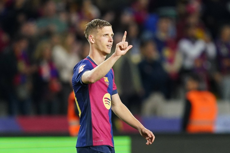 马卡:库迪西亚关注奥尔莫但尚未报价,球员没有离开巴萨的想法