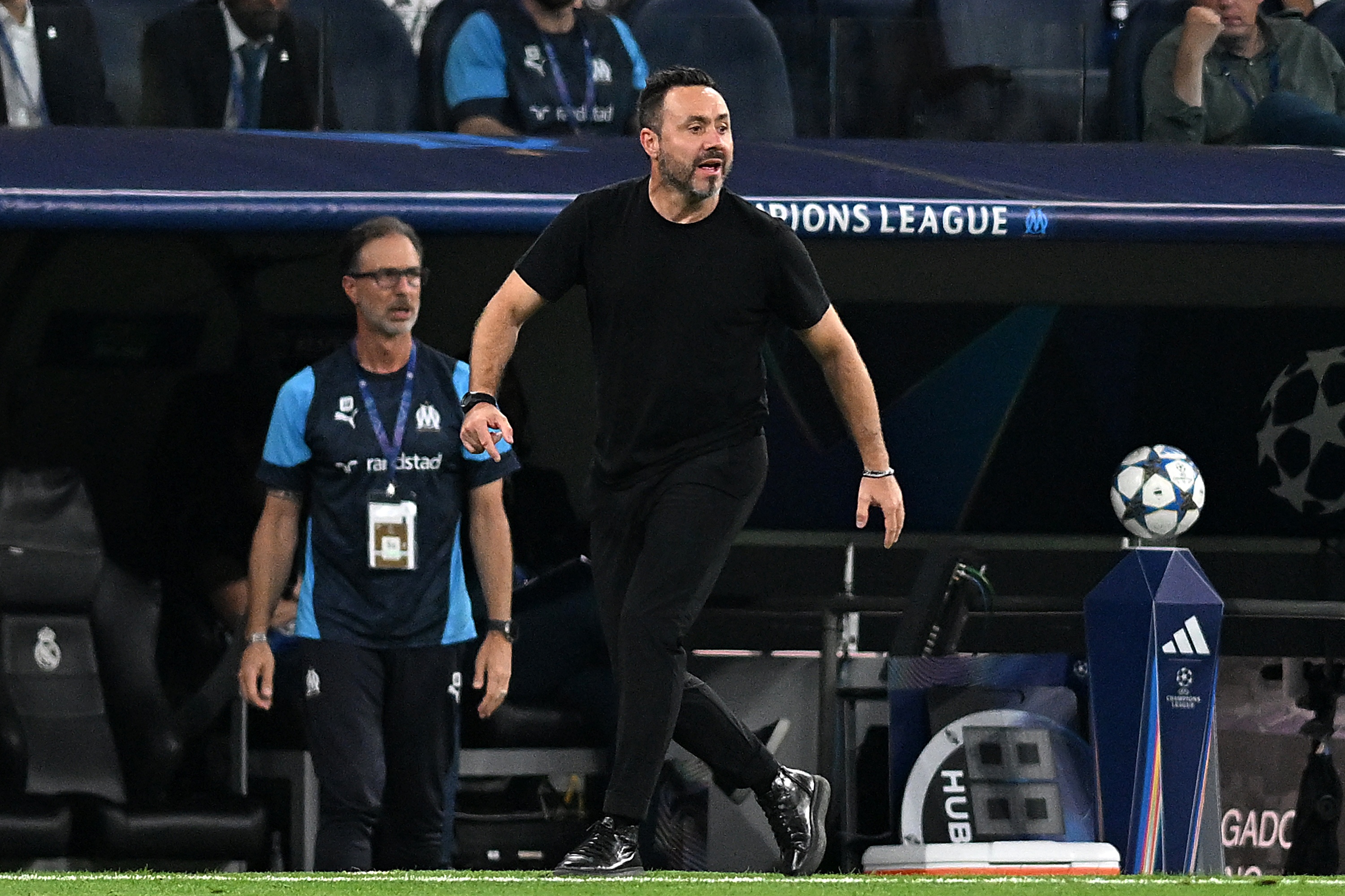 电讯报：德泽尔比预计今晚给热刺答复，他是球队的首选目标