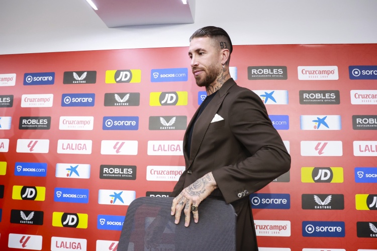 迈入不惑之年！马卡：40岁拉莫斯生涯29冠，下家不愁但也可能退役