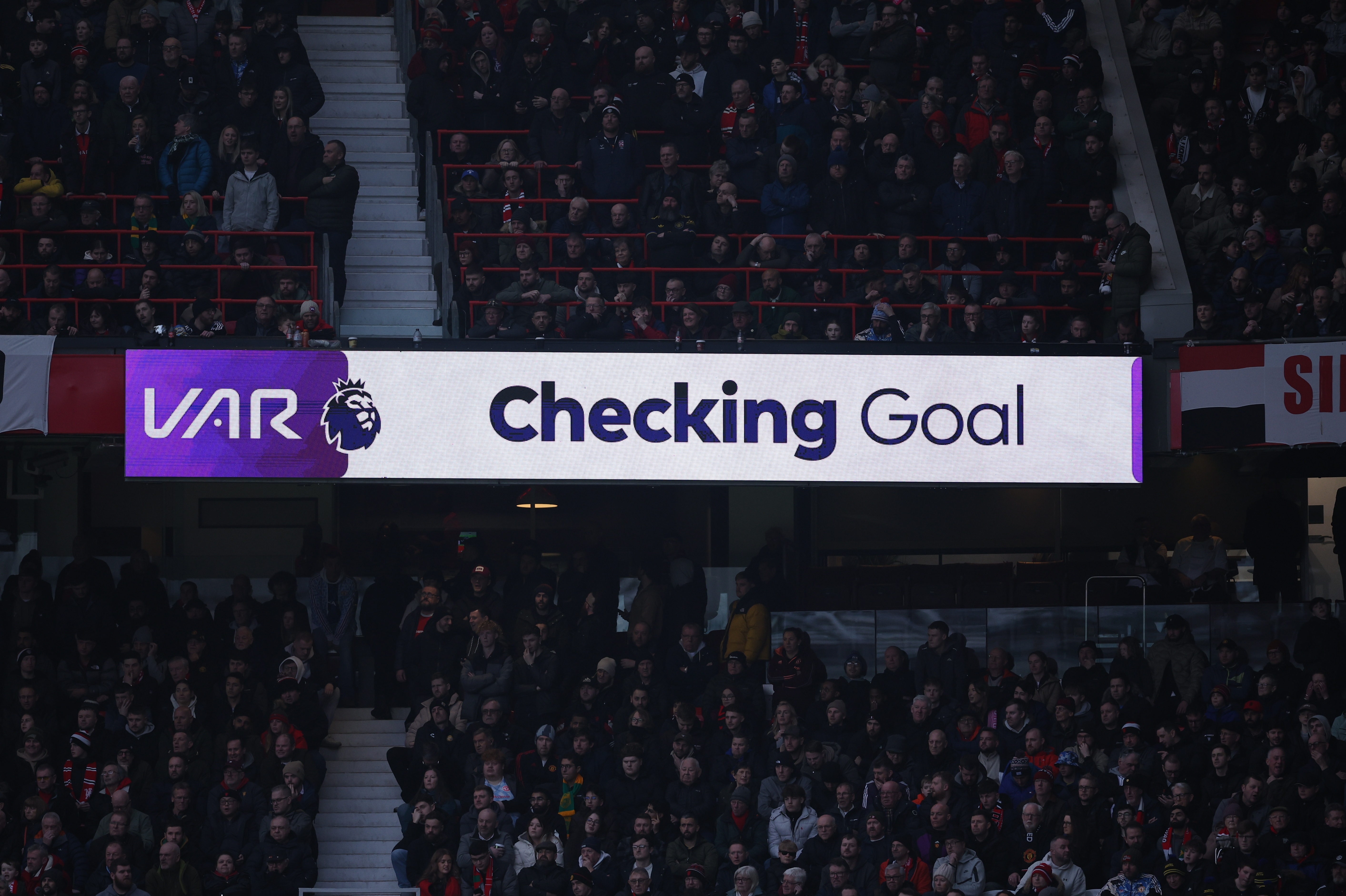 泰晤士报：75%球迷不支持在英超使用VAR 九成球迷支持门线技术