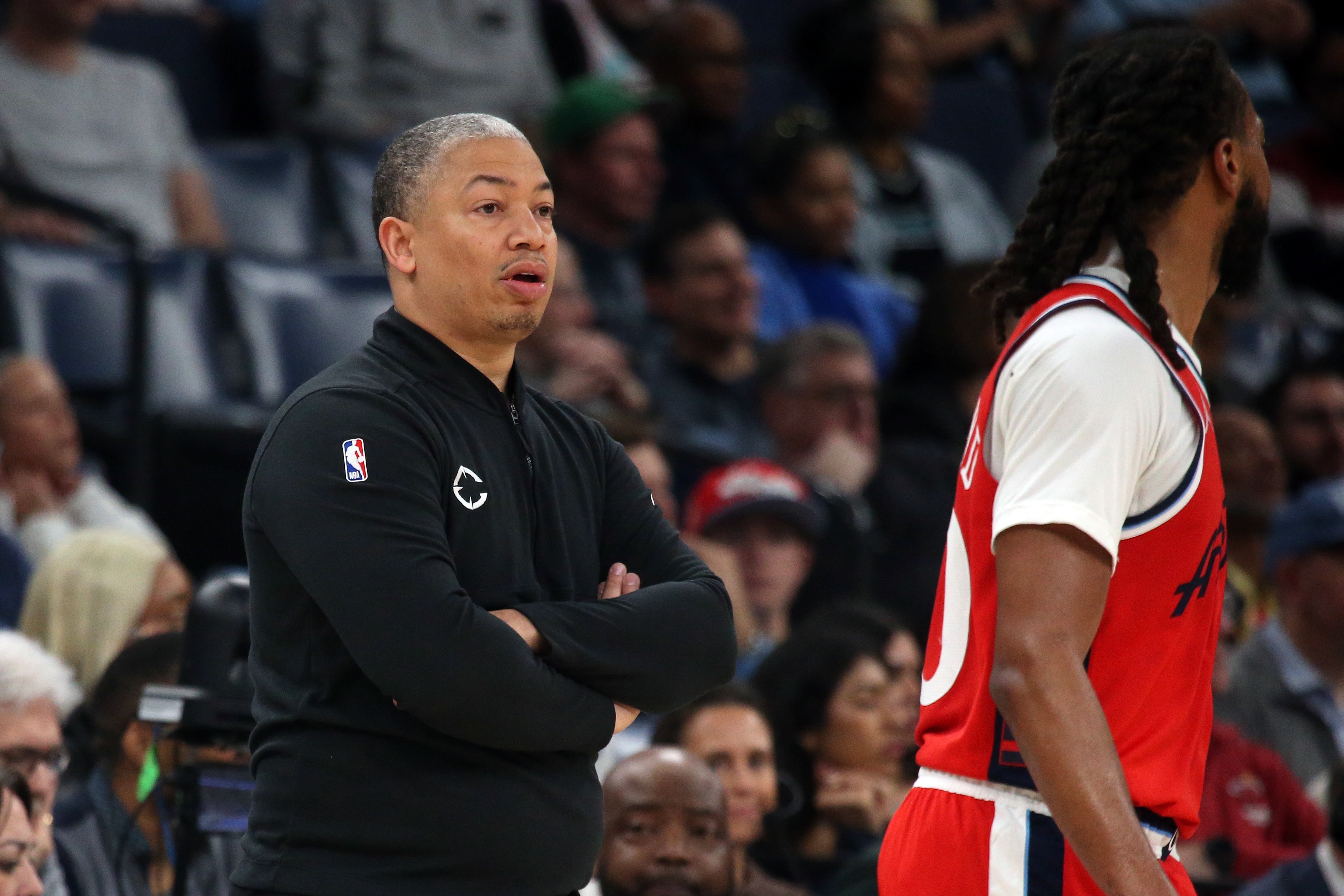 上不去下不来！快船正式无缘前六 携手开拓者、勇士锁定附加赛